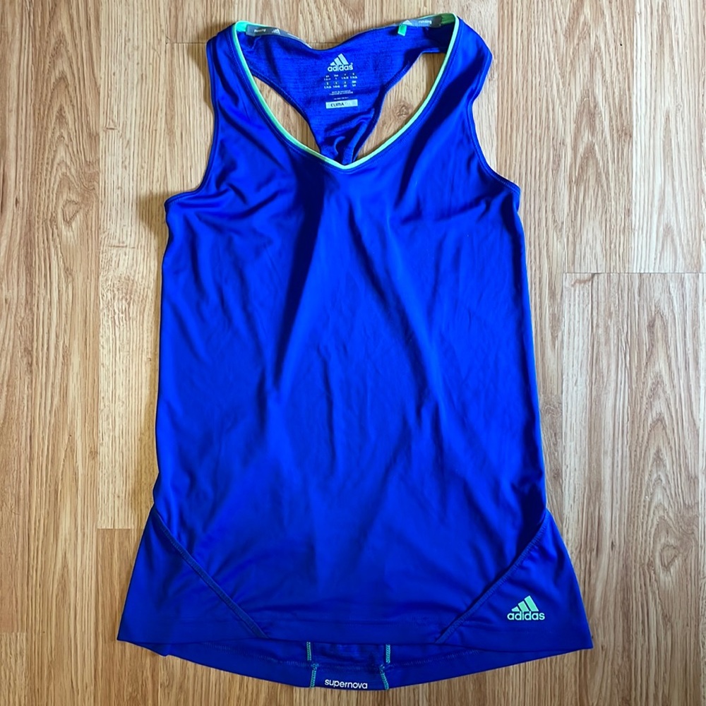 Adidas Climalite Supernova Running tank w pockets.